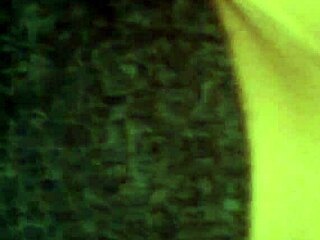 Petite Girlfriend Experiences First Squirting With Tight Pussy