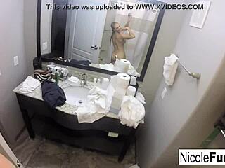 hey nicole aniston teases with her big blonde tits and juicy ass 😏