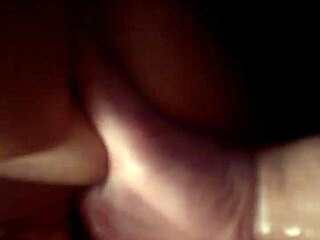 Petite Girlfriend Experiences First Squirting With Tight Pussy