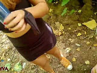 Bold Duas Putas Safadas Chupando Pau no Parque Ibirapuera