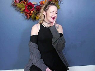 Jessica Kay in a worshipping session