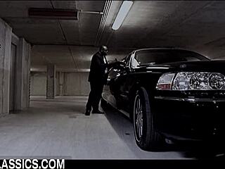 deep anal riding in the limo with handjob and blowjob action 😈