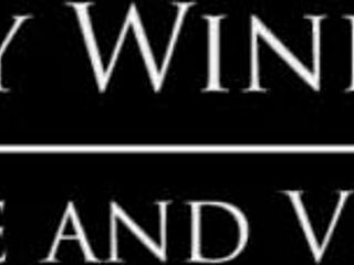 Hey, wanna see Sharon Lee and Viktor Solo get dirty at the office?