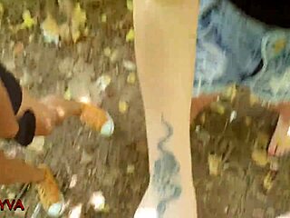 Bold Duas Putas Safadas Chupando Pau no Parque Ibirapuera