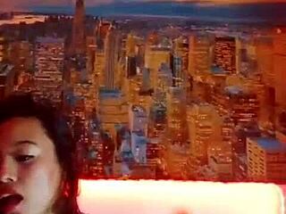 Intense Perreo Dance with Karol G and Alicia Keys on Live Cam