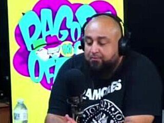 Didi Discusses Various Topics On The Podcast With The Crowd