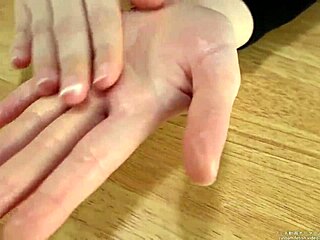 i feel so turned on by her wet hand fetish play