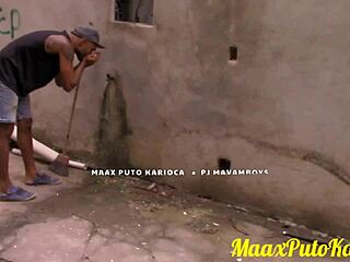 the naughty bricklayer fucked me hard, i loved his 21cm cock