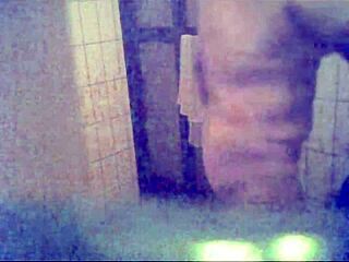 Amateur Mature Housewife Shows Off Her Pussy And Enjoys The View