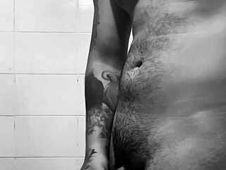 I masturbate thinking about my hot neighbor squirting 😈