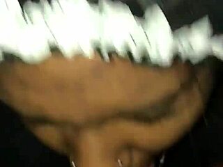 This ebony's giving a sloppy deepthroat blowjob 😍