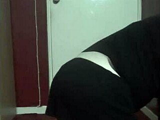 Bisexual Crossdresser Mark Wright Seeks New Year Adventure