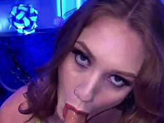 Tattooed babe gets a quick fuck off set