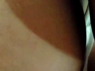 Loira Safada Sentando Gostoso na Rola Dura com Sua Bunda Grande