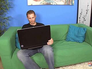 Kendra Lynn Gets Fucked By Her Step Brother With Cumshot