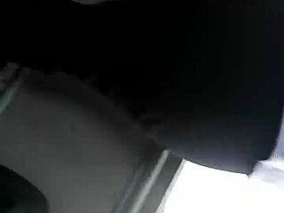 Peruvian mature mom shows off her ass in Arequipa 😏