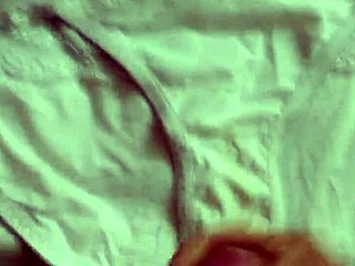 he shares a story of pleasuring himself with his girlfriend's panties