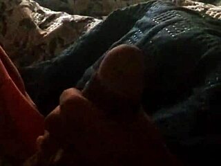 Redhead Chilean jerks me off watching reality TV 😏