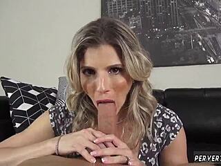 this milf craves intense facials and knows exactly how to get them 😏