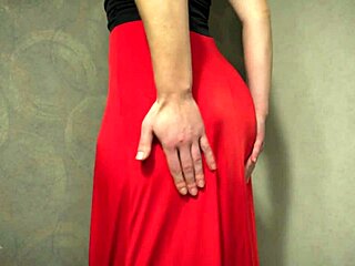 Hot milf in tight dress teasing that panty line