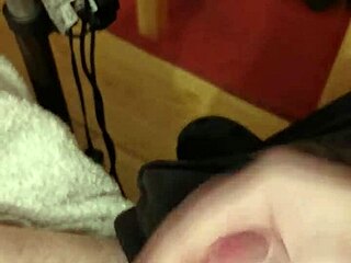 Hey dude, watch this gay non-binary guy wank hard tonight