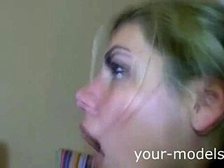 guy nails curvy blonde in close-up action