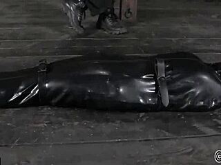 Feeling the sting of sexy whipping on beautiful ass