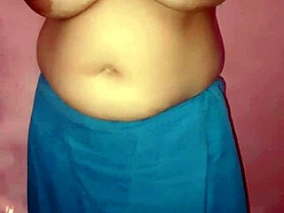sexy indian wife flashes her big tits on webcam