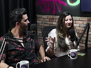 Bella Mantovani Sucks and Fucks Fera Hard