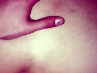 I crave fucking this big-ass MILF in doggy style