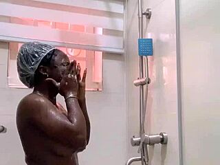 amateur babe masturbating in the bathroom with shaved body