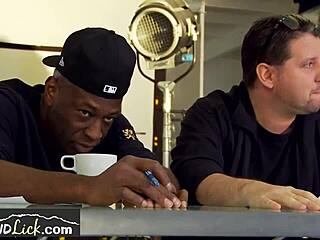 Lesbians Wrestling Hard Before Intense 69 Action