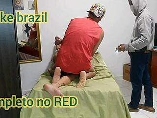 diarista veio em casa fazer faxina ela pediu pra me comer ela de quatro bem gostoso