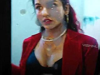 Curvy Priya in a wild cum tribute session