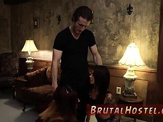 Felicity Feline squirts on excited teen tourists webcam