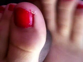 I got a friend footjob in the car