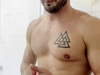 Enjoy A Refreshing Shower Time!