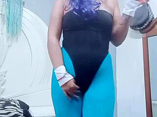 Dana Barzagli, do you love my Bulma DBZ outfit?