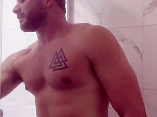 Enjoy A Refreshing Shower Time!