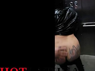 Neighbor's Mother-In-Law Fucked In Elevator Gym Sex With Cumshot And Anal