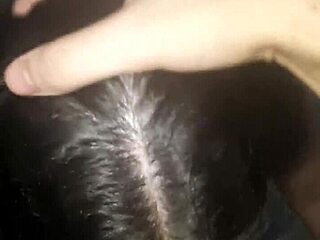 mulher gostosa sentando com calcinha de lado, netuno hot