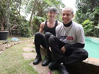 Bastidores - Eduardo Lima and Edu in Wild Bareback 3some Action in Backroom