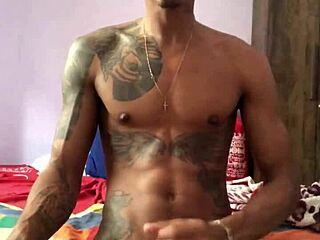 Watch this gay massage turn into hardcore masturbation!