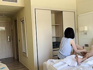 मुठ मारना