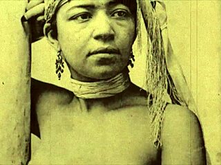 Stunning Vintage Women in Retro Photography