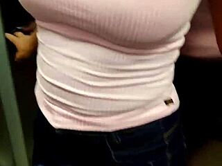 Comendo cu da casada na janela do hotel ela abre bem a raba pra mim socar tudo no rabo