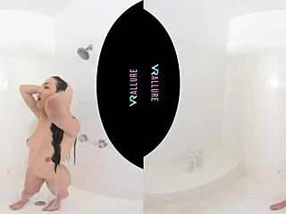 jade baker from vrallure masturbates in steamy bath! 🛁