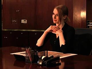 The blonde offers her body and fingering skills to the dyke boss for the job