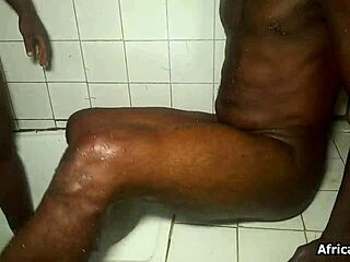 Had awesome sex in the bathroom! 😍