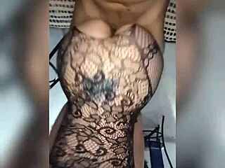 Homemade novices start with rich oral then I put her in doggystyle 😏